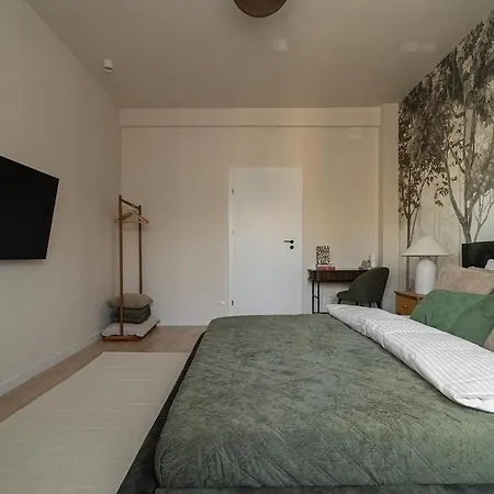 The Urban Forest Retreat Serene 3bd Sanctuary Boekarest