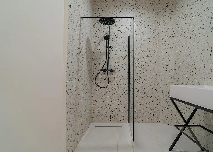 The Urban Forest Retreat Serene 3bd Sanctuary Lejlighed Bukarest