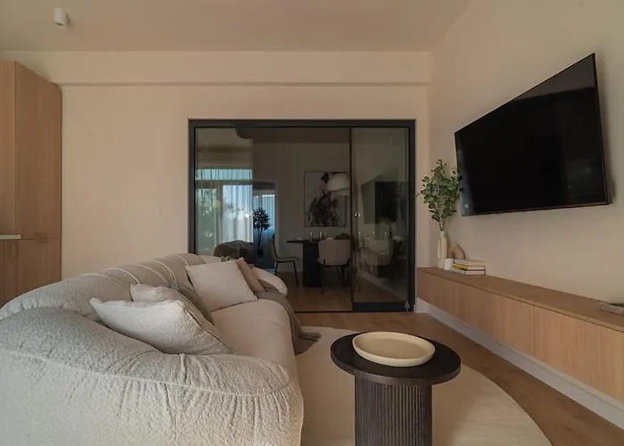 The Urban Forest Retreat Serene 3bd Sanctuary Apartament