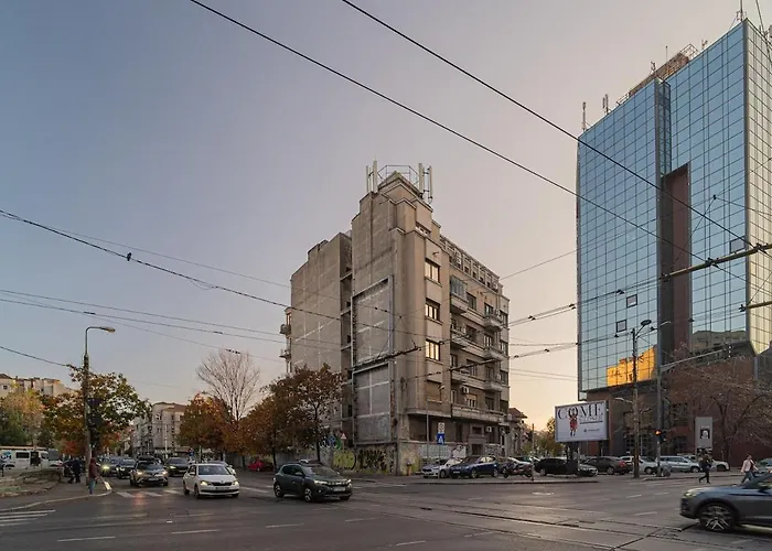 The Urban Forest Retreat Serene 3bd Sanctuary Daire Bükreş